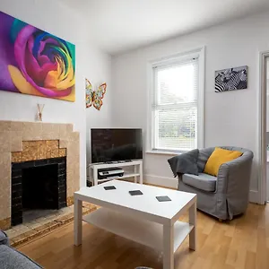  Holiday home Market Street 5 Min Walk To Town Centre United Kingdom
